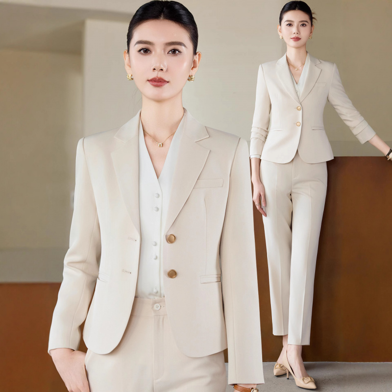 Women Formal Wear White Shirt - بدلة بيضاء مشمش للنساء، مقابلة احترافية