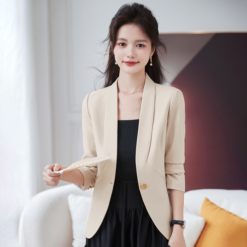 Formal Winter Wear Women Jacket - سترة رسمية للسيدات على الموضة جديدة