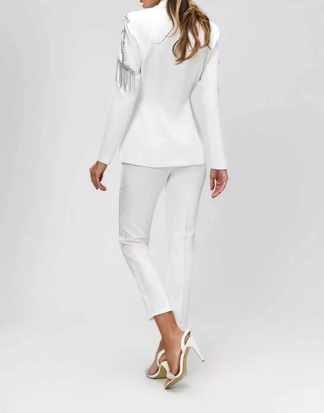طقم بدلة نسائية مزين بالكريستا - مراجعة Women'S Formal Wear Tuxedo وسعره