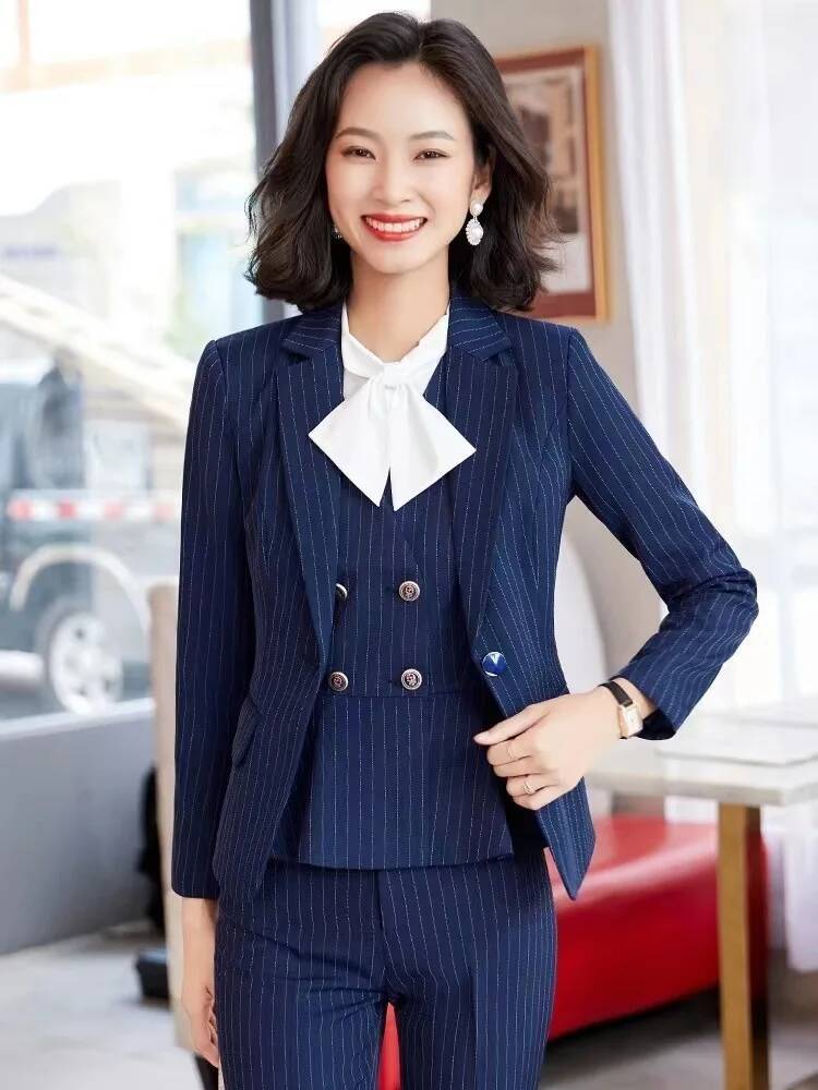 بدلات عمل رسمية مخططة على المو - مراجعة Women Formal Wear Interview وسعره